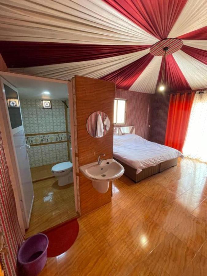 Bed and Breakfast Calm Camp Wadi Rum Exterior foto