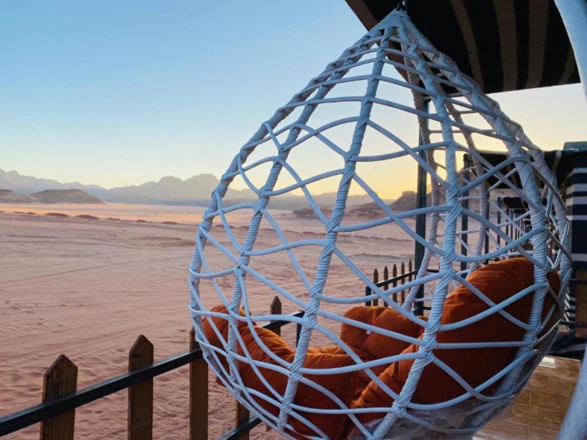 Bed and Breakfast Calm Camp Wadi Rum Exterior foto