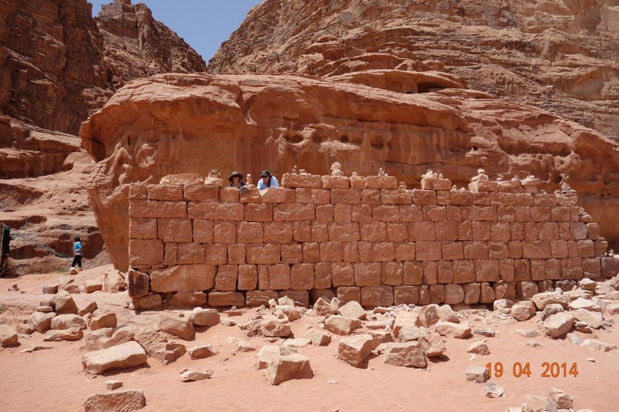 Bed and Breakfast Calm Camp Wadi Rum Exterior foto