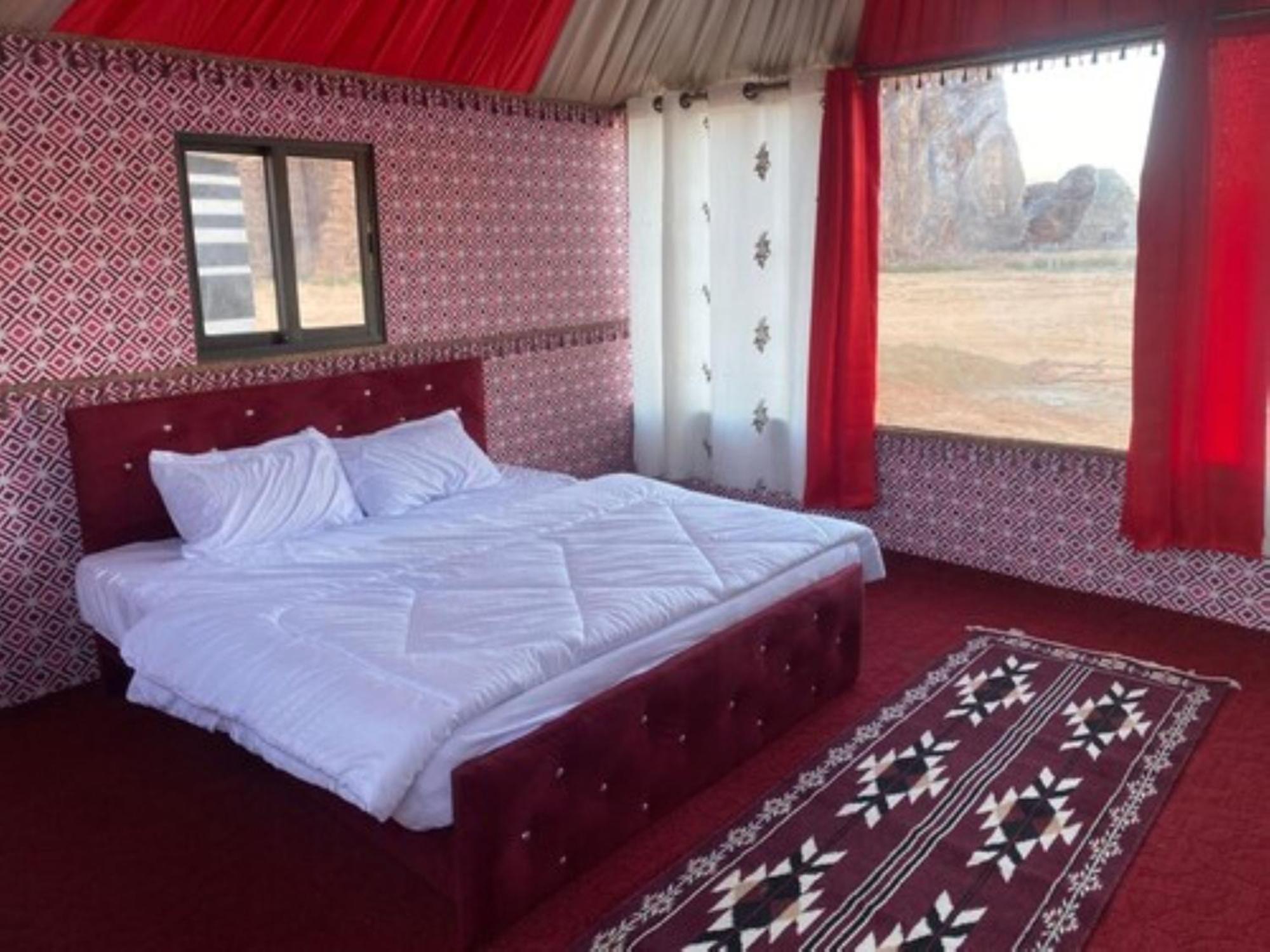 Bed and Breakfast Calm Camp Wadi Rum Exterior foto